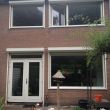 Aluminium kozijnen vervangen door hardhouten kozijnen te Huizen.