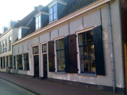 Vervangen enkelglas door Climaplus HR++ isolatieglas 2 woningen aan de Westsingel te Amersfoort.