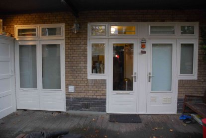 Enkelglas vervangen door Climaplus HR+ isolatieglas in woning te aan de Ferguutstraat te Amsterdam.