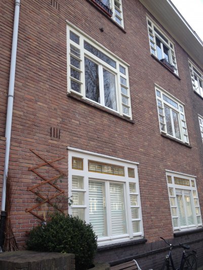 Vervangen enkelglas door Saint Gobain Climaplus HR++ isolatieglas aan de Rafaelstraat te Amsterdam Zuid.