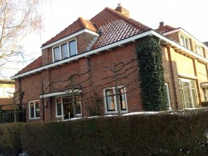 Vervangen enkelglas door HR++ isolatieglas in woonhuis aan de St.Ansfridusstraat te Amersfoort.